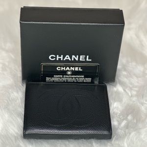 💯 Authentic CHANEL caviar vintage wallet